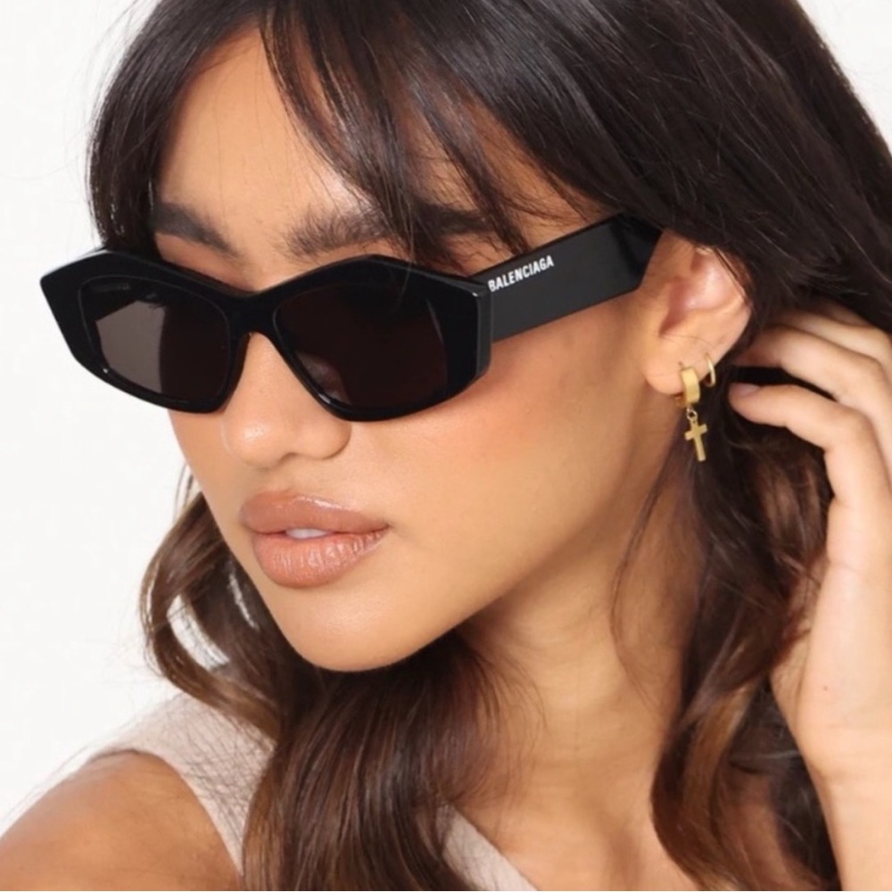 Balenciaga Black Cat-Eye Sunglasses
